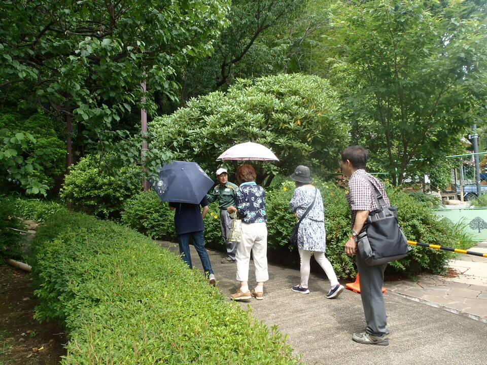 園内ガイドを再開します。の写真