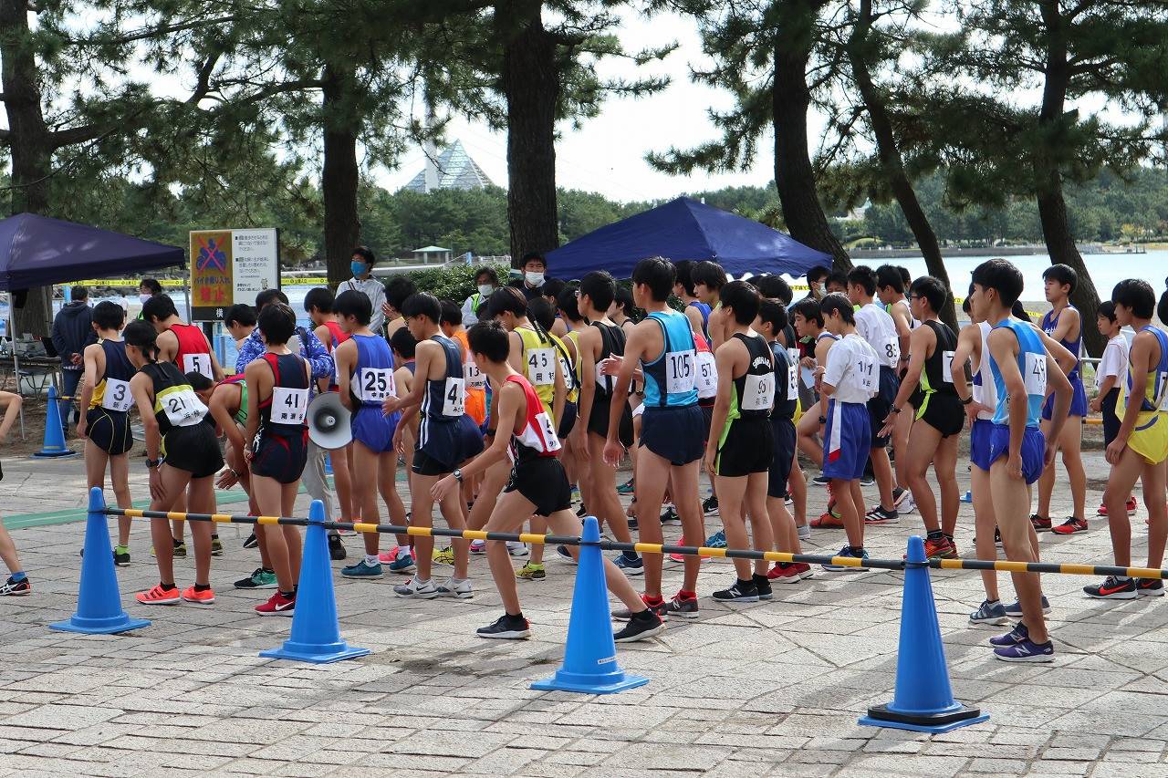 横浜市中学校駅伝競走大会が開催されました!の写真