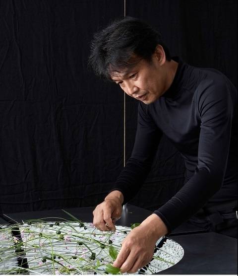 野崎さん HP.jpg
