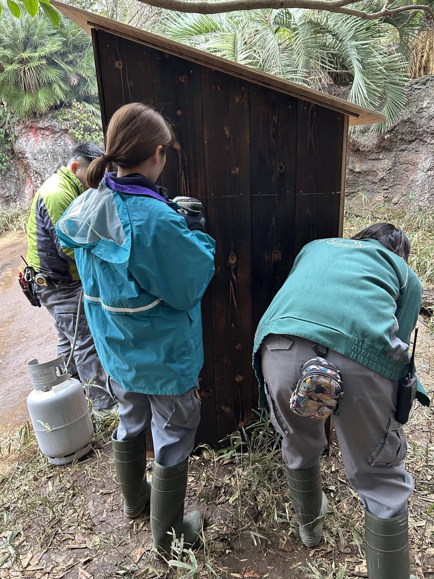 焼いた板を張り付け2