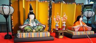 ひな人形飾りました