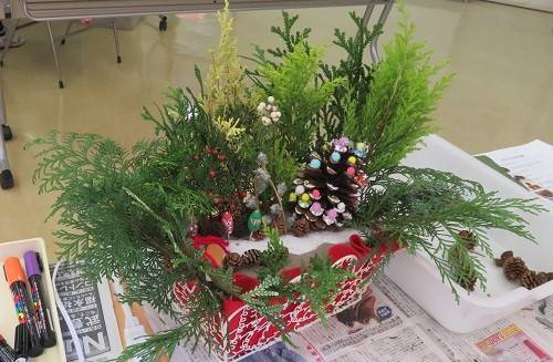 木の実のクリスマス飾り こども(親子)向け講座 横浜市こども植物園