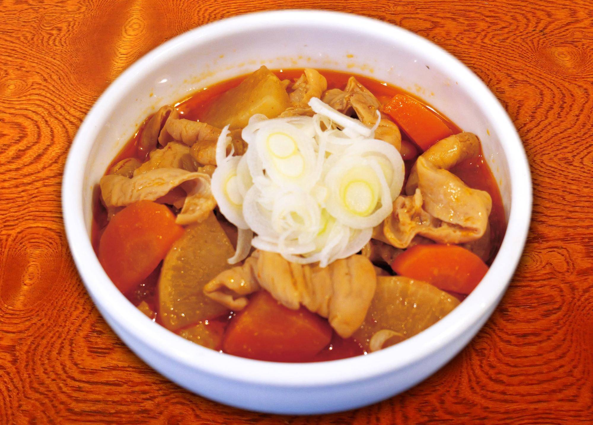SADA_ピリ辛味噌もつ煮.jpg