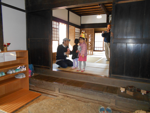 節分の豆まきを行いました。