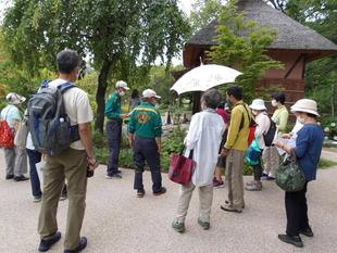 6月の園内ガイドが開催されました。