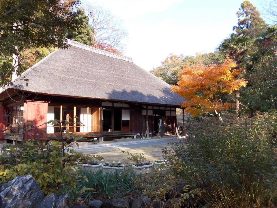 古民家の秋の風景の写真