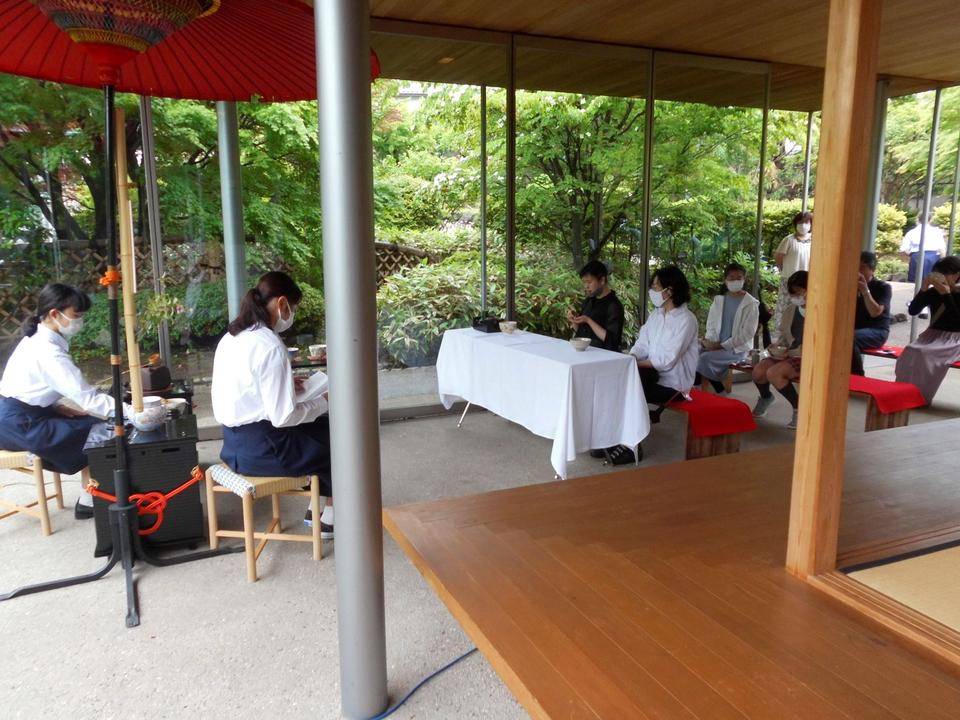 茶道体験教室が開催されました!の写真