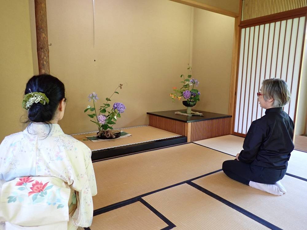 「花木園の季節を生ける」作品の展示についての写真