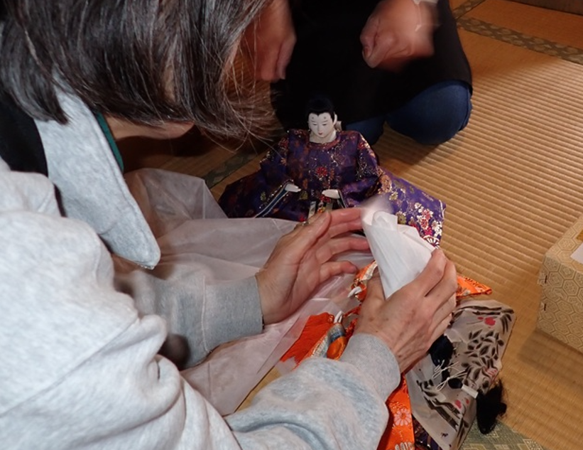 雛人形収納の写真