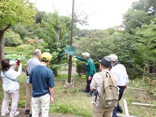 ８月の園内ガイドを行いました