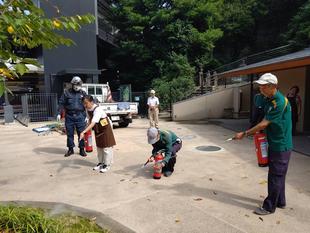 消防訓練の様子が紹介されました