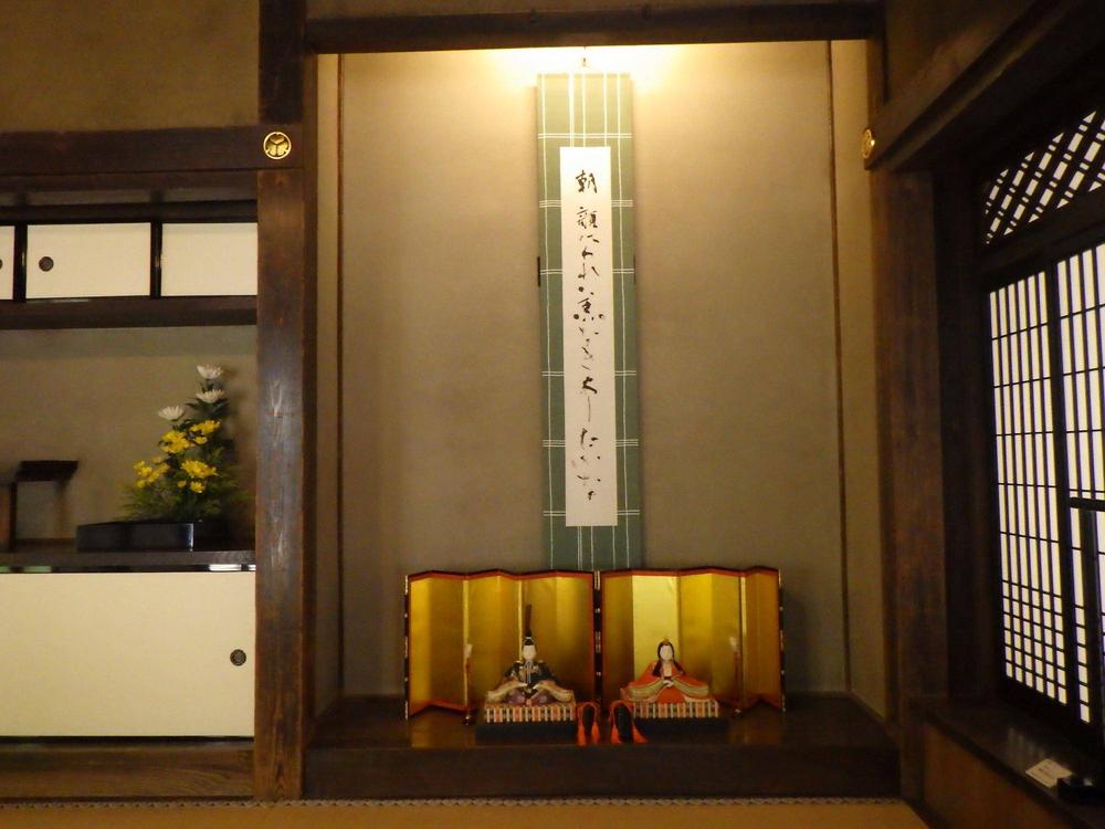 雛飾り全景.jpg