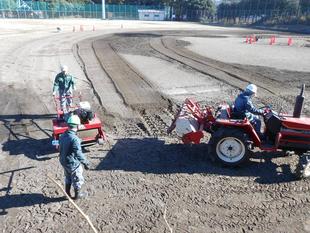 野球場冬期整備中