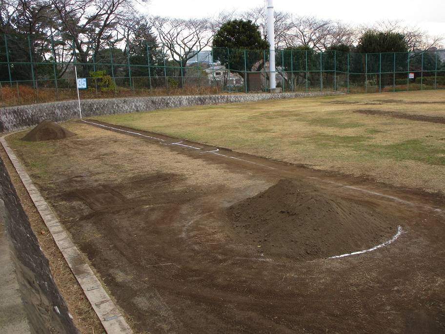 野球場の冬期整備【2024年12月19日】の写真