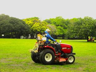 公園メンテ【芝刈編】