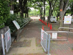 臨時駐輪場を設置しました