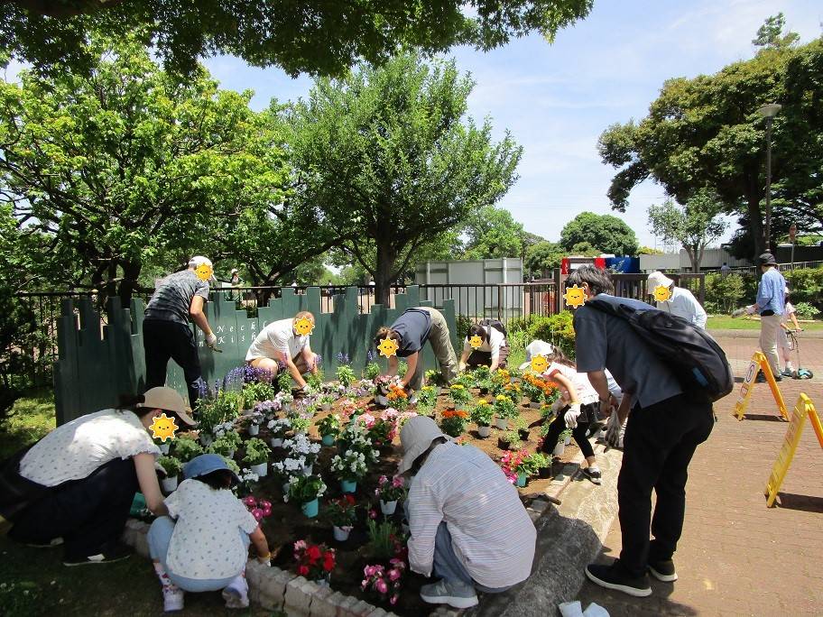 花植えボランティアの写真 (4).jpg