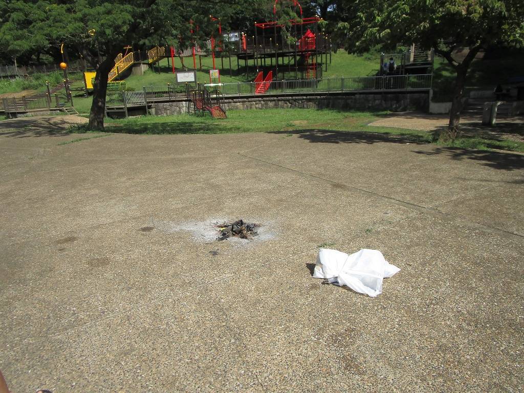 焚き火跡 (2).jpg