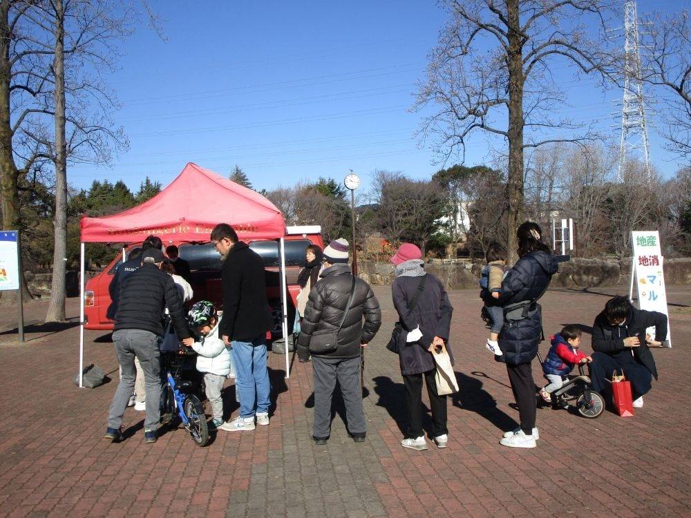 マルシェ パン屋 (3).jpg