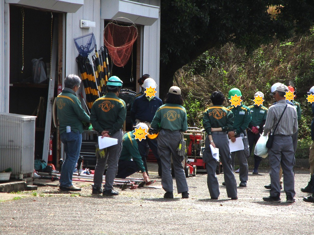 研修の写真 (1).png