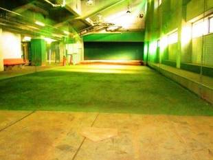 「屋内練習場(ブルペン)