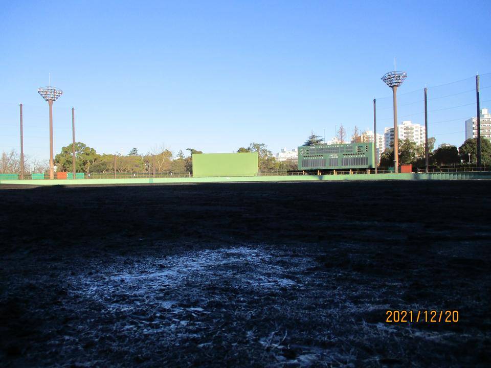 横浜薬大スタジアム 冬季休業の写真
