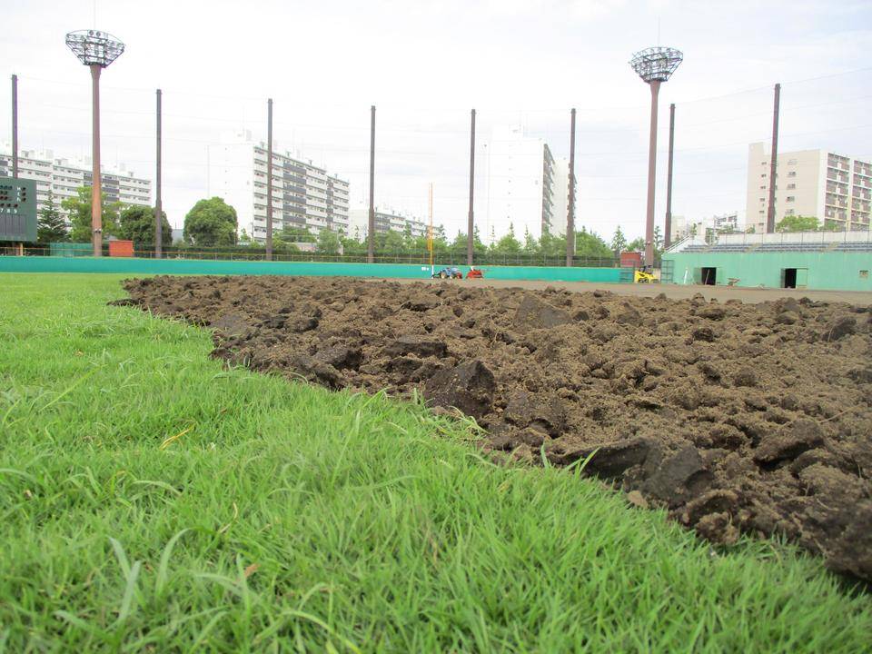 ①グラウンド整備の様子【令和4年6月13~17日】の写真