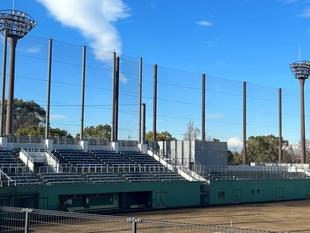 冬季休業期間中のグラウンド整備