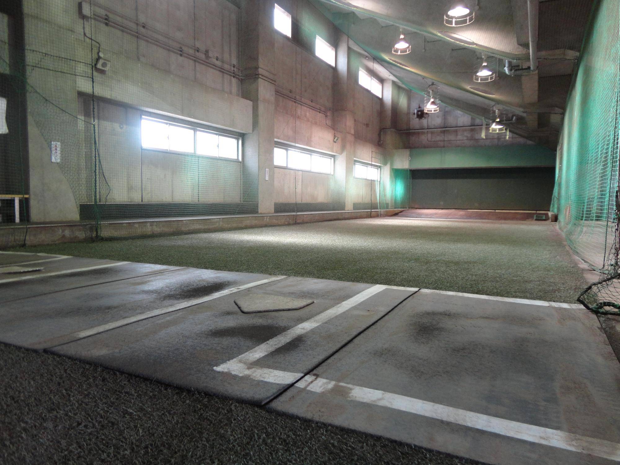 「俣野公園・横浜薬大スタジアム」の室内練習場(ブルペン)の予約状況についての写真