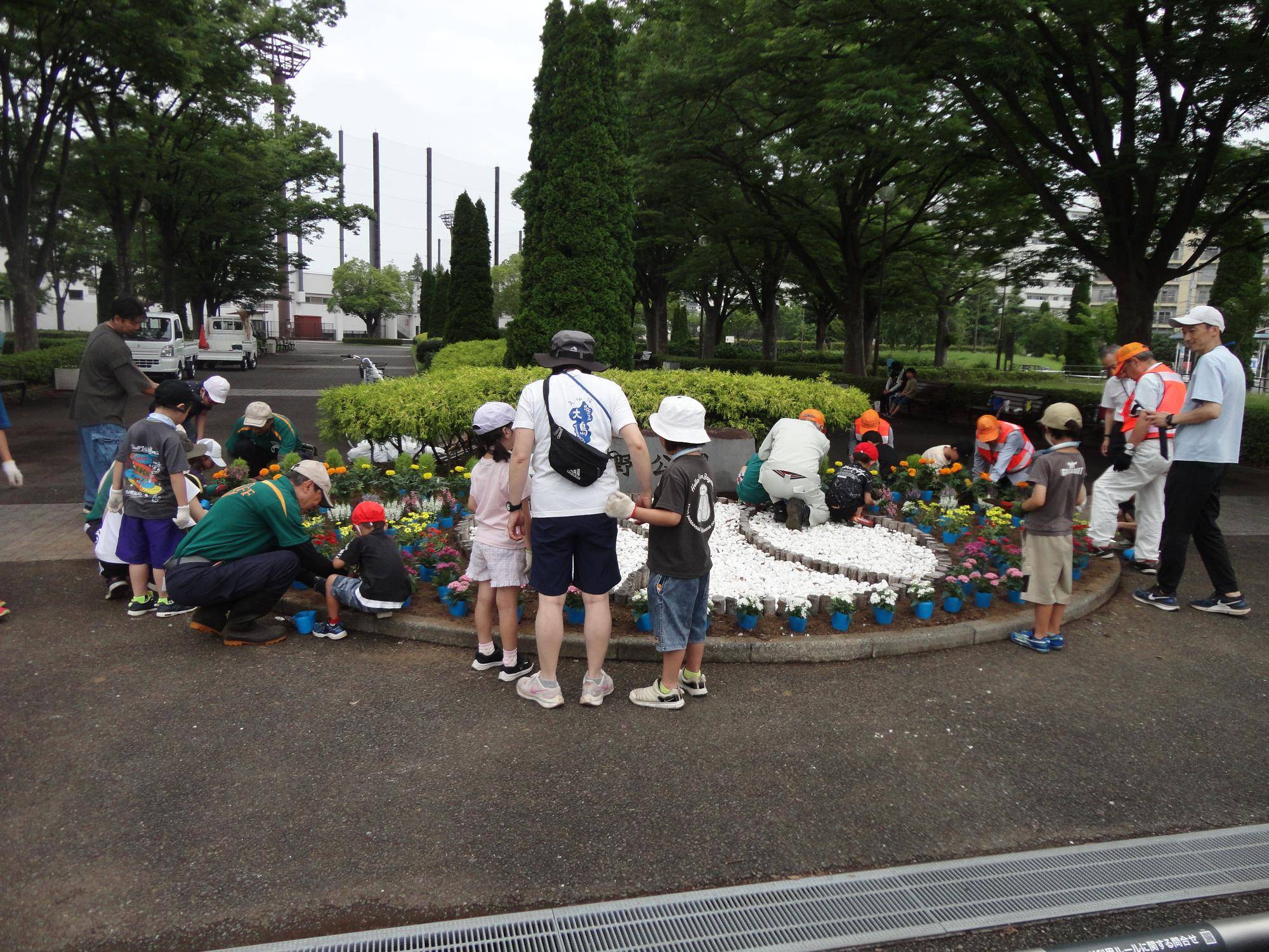 俣野公園「GREEN×EXPO 2027」応援花壇のリニューアルについての写真