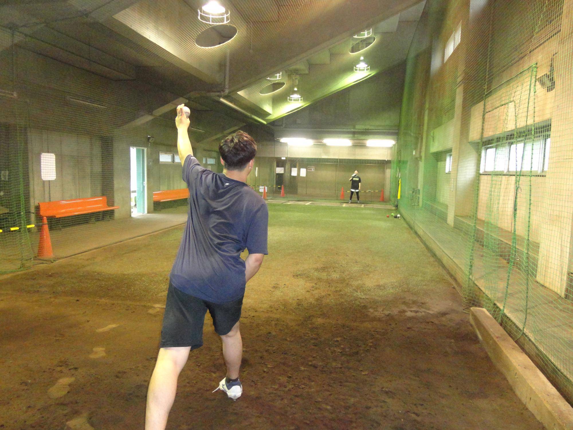 「俣野公園・横浜薬大スタジアム」の室内練習場(ブルペン)の予約状況についての写真