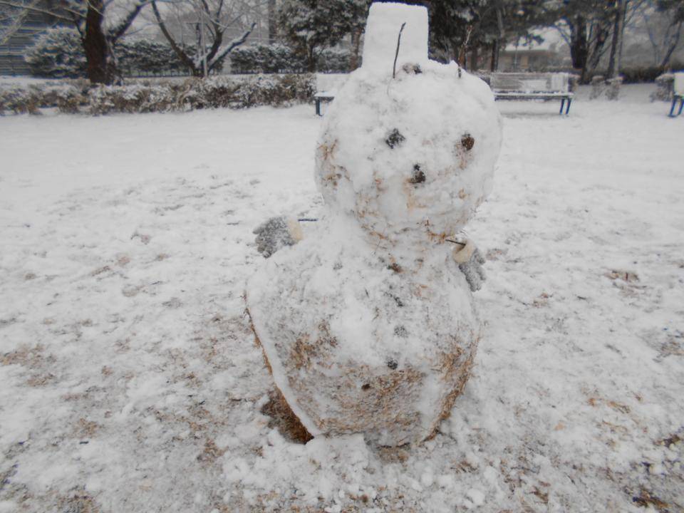 雪だるま⛄❄ 雪だるま⛄️❄️ #ゆるいイラスト #雪だるま #線画イラスト