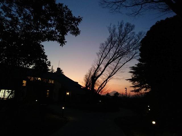 冬の景色と紅葉との写真