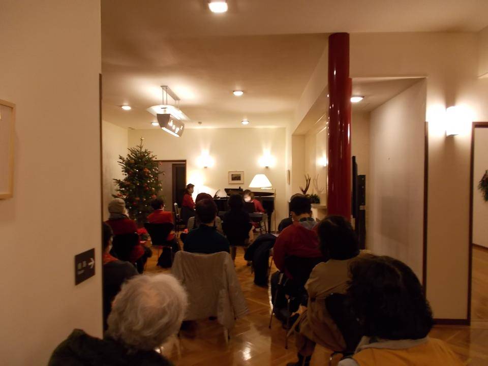 夜間特別開館 クリスマスコンサートの写真