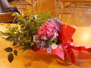 アジサイのフラワーアレンジメント教室