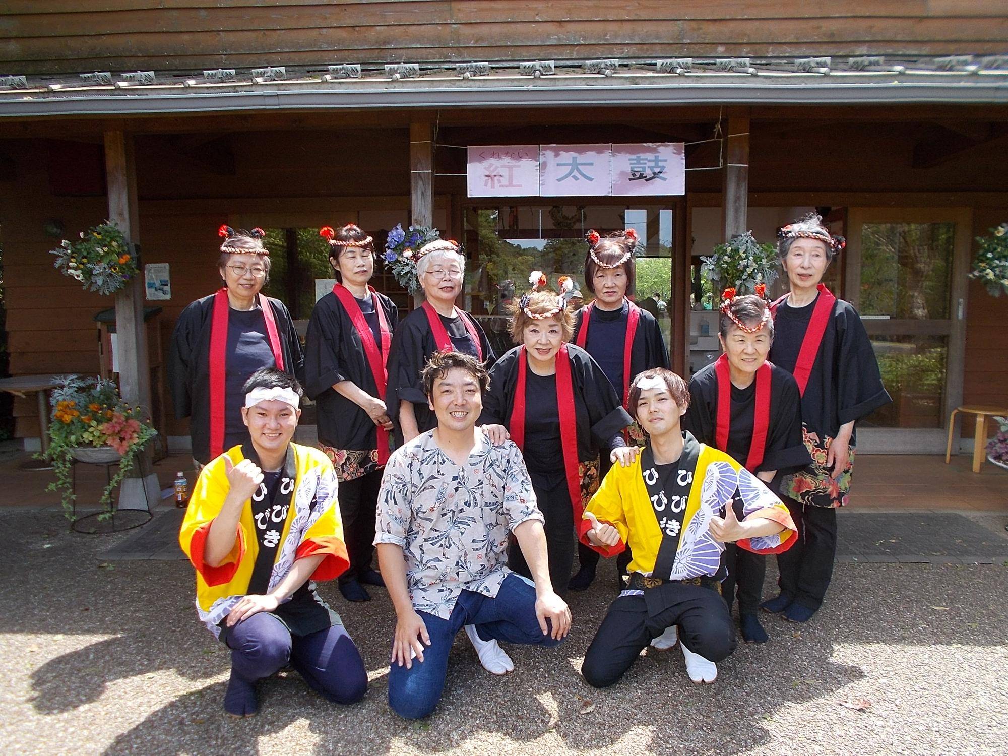つつじ祭り「ガーデンコンサート」和太鼓の写真
