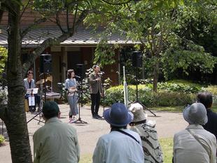 つつじ祭り「ガーデンコンサート」ヴォーカルユニット