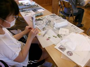 新緑祭り「押し花の万華鏡づくり」