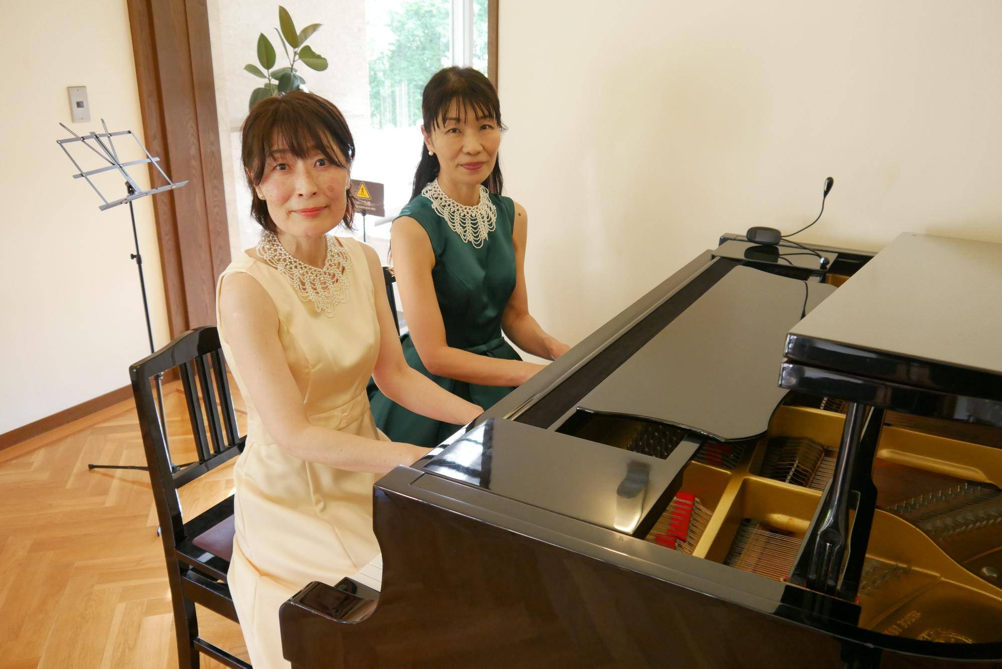 初夏のリビングコンサート mimore ~ ミモレ ~ ソロと連弾のピアノコンサートの写真