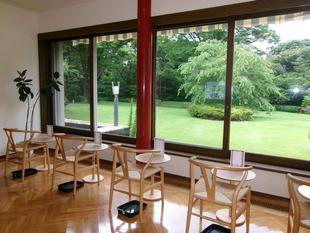 喫茶「ひだまりガーデン」館内営業