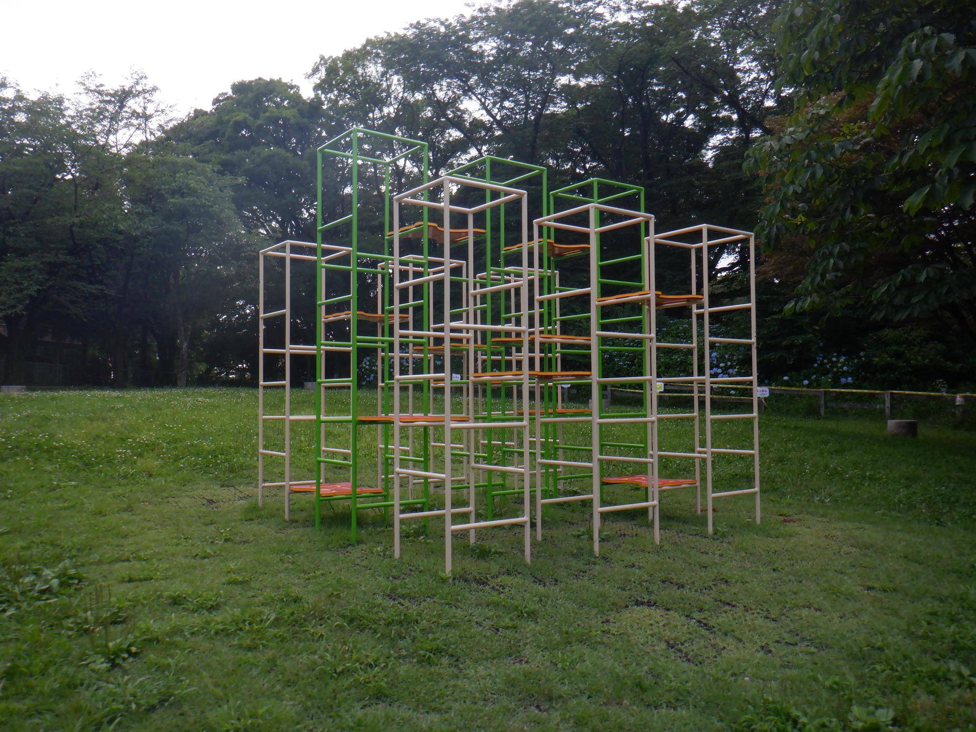 ジャングルジム.jpg