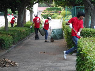 外国人留学生のみなさんが清掃ボランティアに来てくれました！