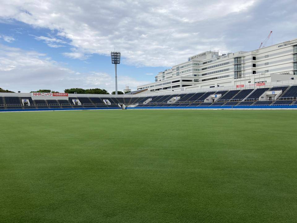 「ニッパツ三ツ沢球技場ガールズカップ」を開催しました。の写真