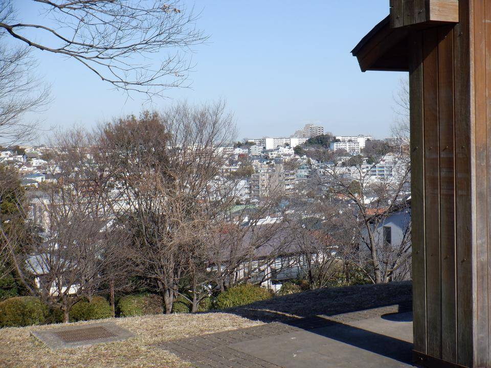 慰霊塔裏東屋付近からの展望の写真