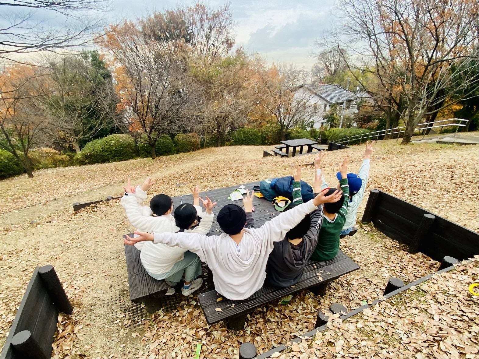 〇ローラーすべり台横 小6の子.jpg