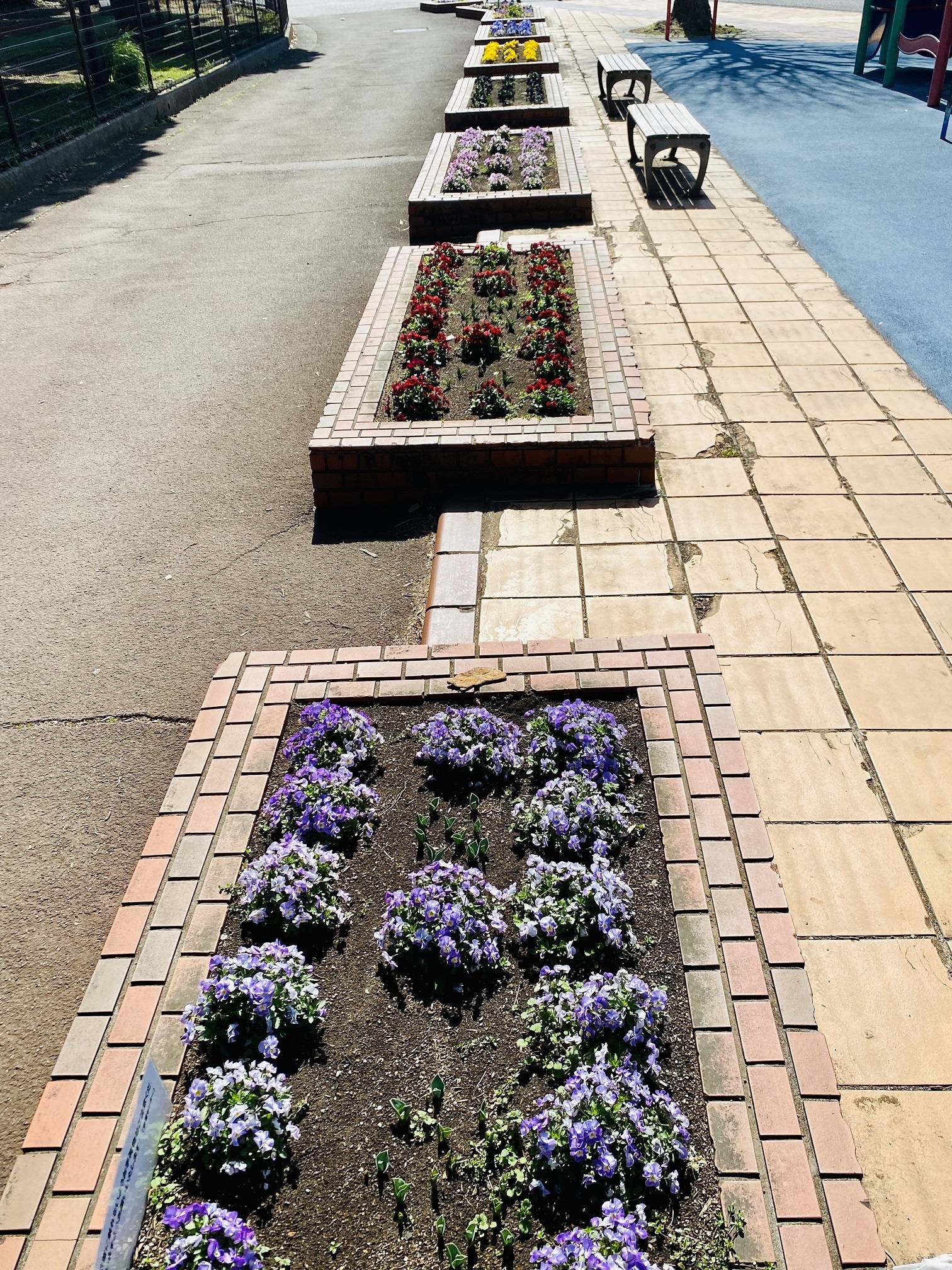 □レンガ花壇.jpg