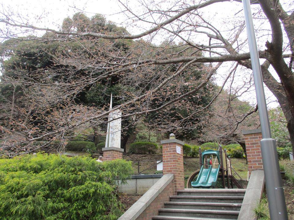 0320元町公園遊具広場1.jpg