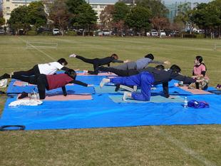 【青空ヨガ教室】を開催しました（11月24日）♡