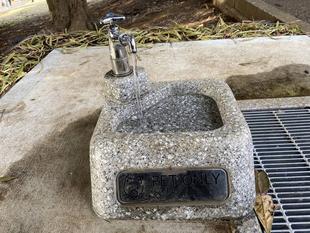 ペット専用の水飲み場