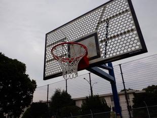 バスケットゴールを取り替えました